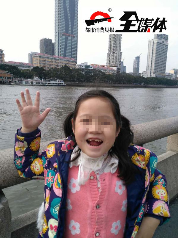 爱说话的7岁“小百灵”喉咙长“瘊子”三年手术30次