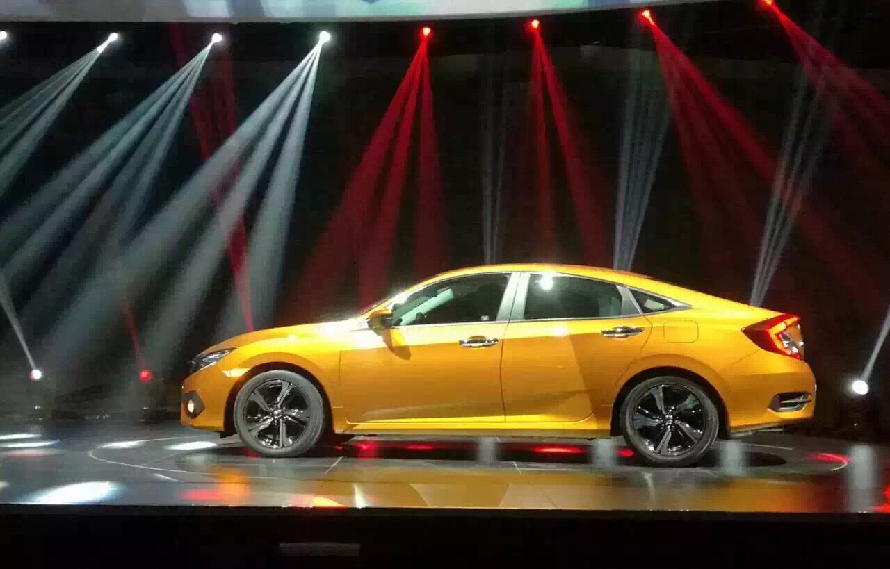 东风本田思域十一代落地价,售1299万起东风本田全新思域