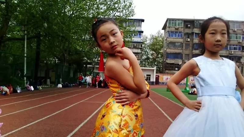 适合7-10岁孩子的课外活动,看孩子运动会好像回到了童年想哭