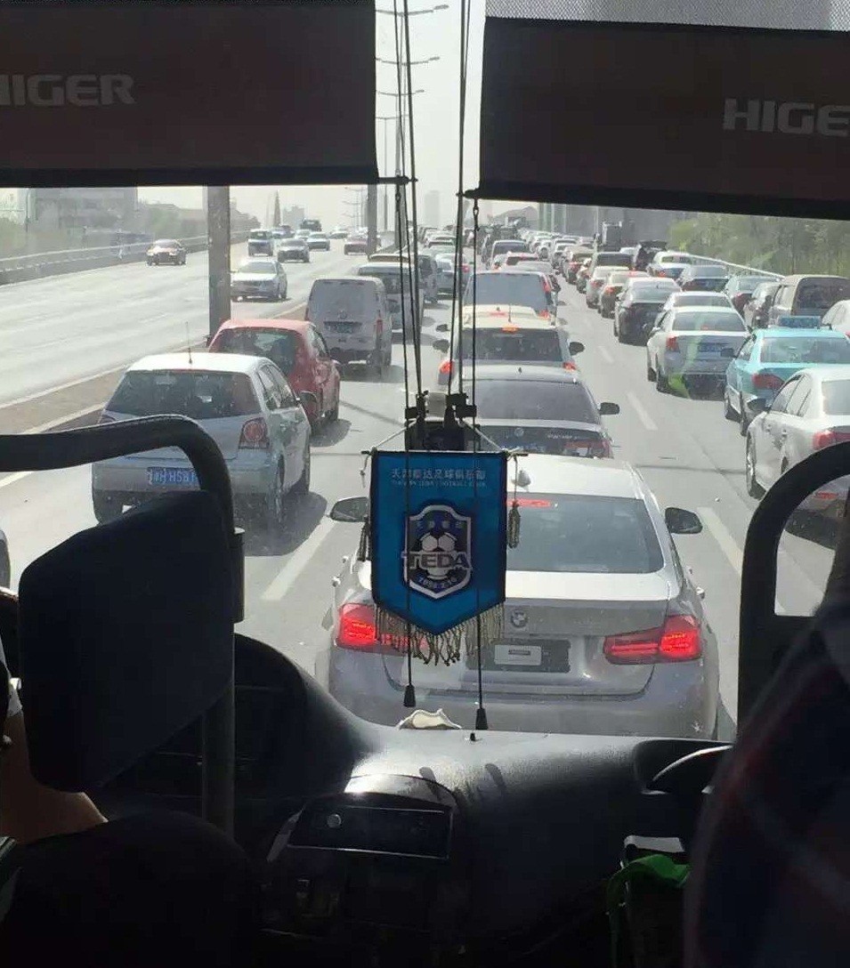 堵住了22个枪眼，输得悲壮！面对“保级区”的国安，绿城需要清醒+振作！