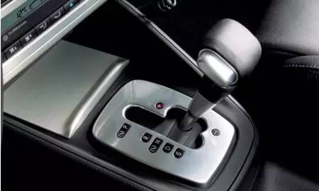 自动挡车常识大全,自动挡汽车熄火的原因和解决方法