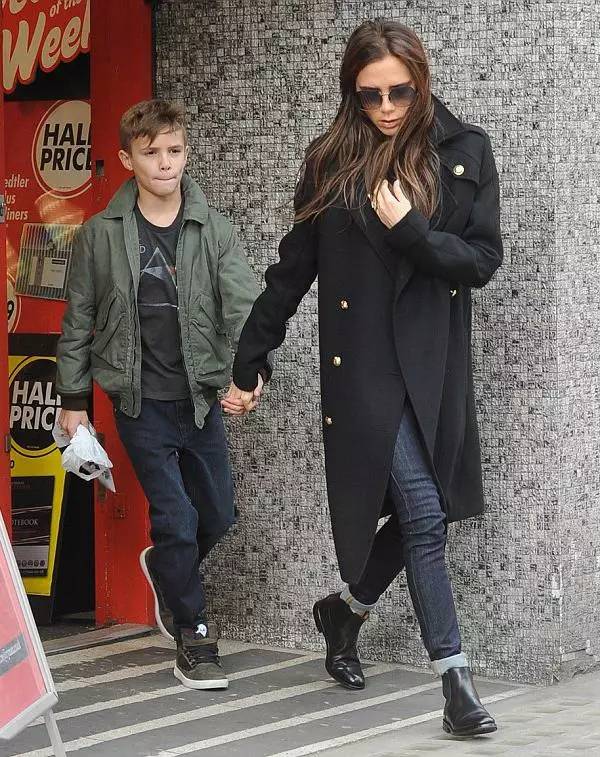 心疼！*疆新**妹子身上的这个痛，光看着就想上去抱抱！