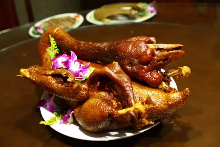 閲戦箙姘存棌,閲戦箙姘存棌涓婚椁愬巺