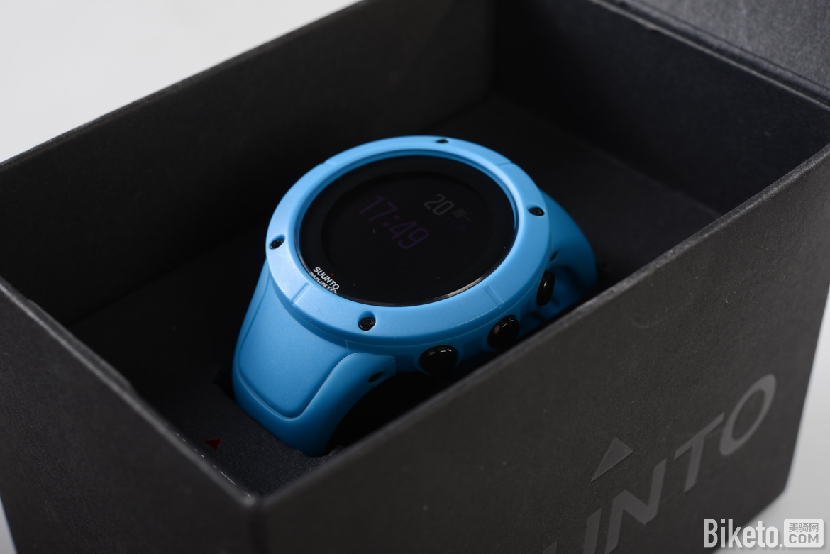 suunto颂拓fitness3,suunto颂拓7智能运动双系统手表