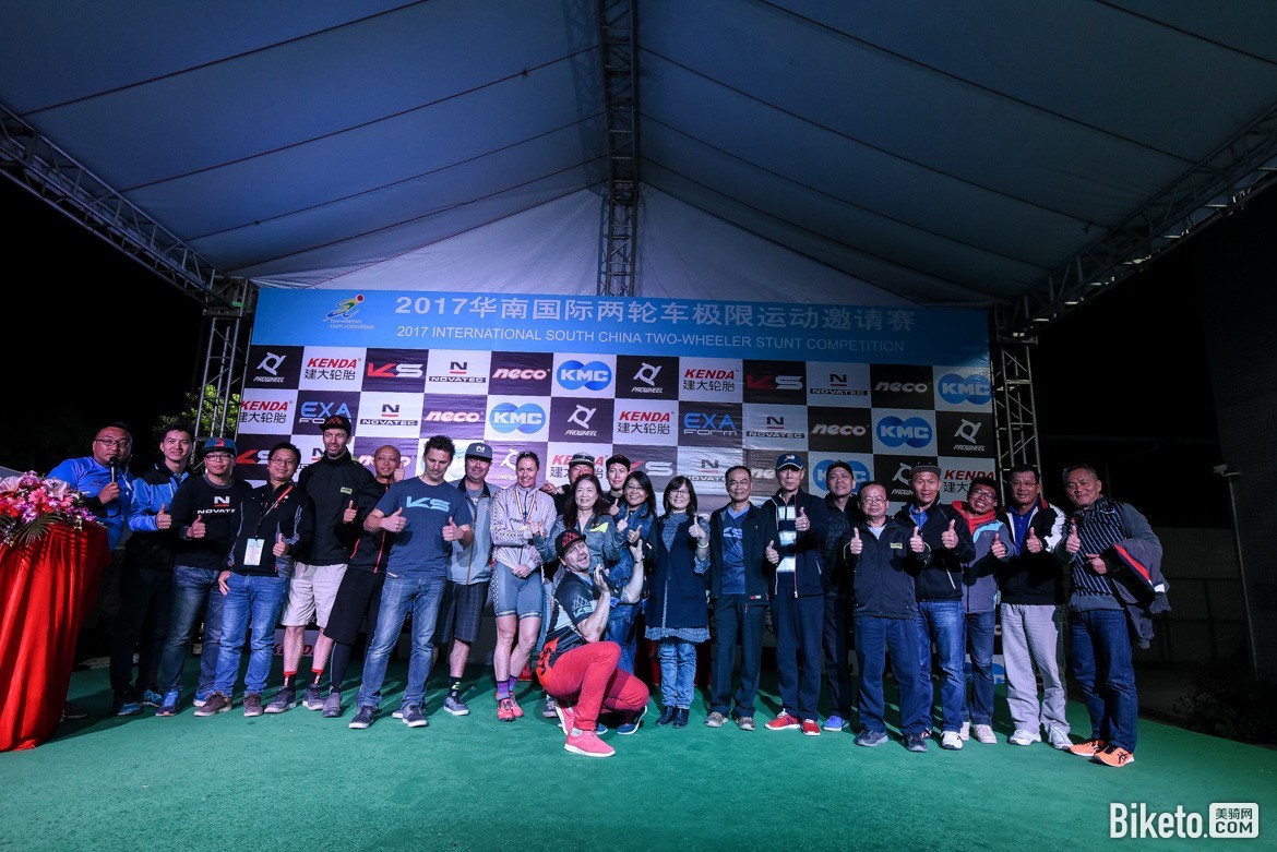 新手土坡赛初体验菜腿兔扑倒在世界级高手的车轮下（含福利公布）