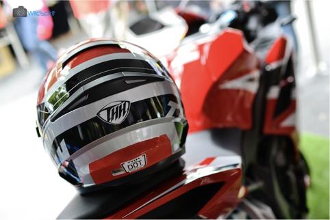 南台车展【SOL/ASTONE/THH】多款彩绘头盔亮相