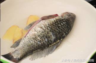 孩子一生病就低烧,孩子一感冒老反复