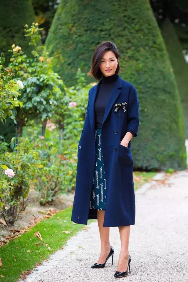 同一套衣服穿起来效果是怎么样的,毛衣搭配轻奢时尚怎么穿都好看