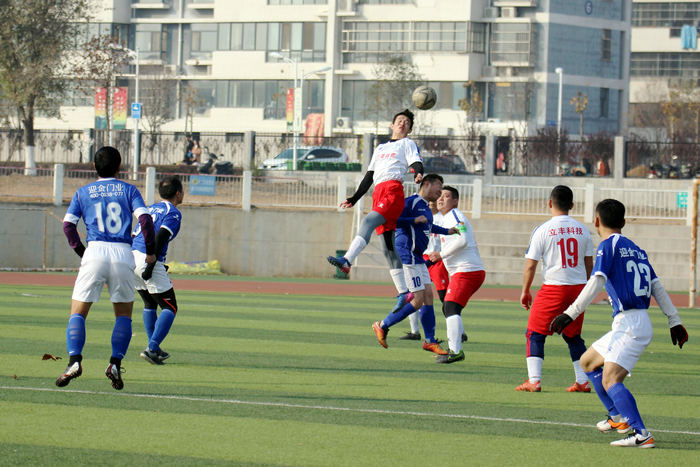 *安泰**市足球业余联赛：立丰技能不敌迎金门业