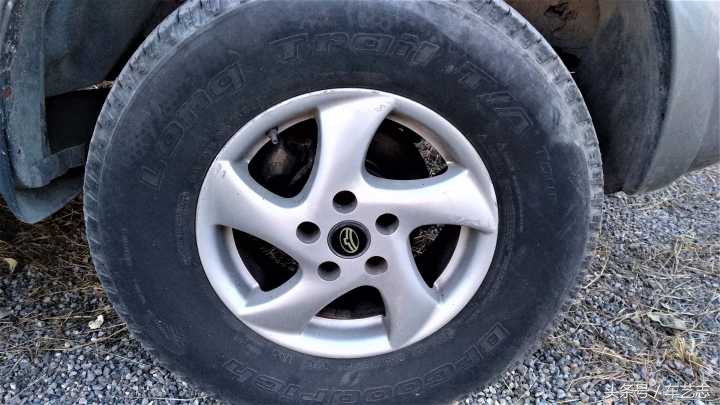 什么国产suv能在车里面睡觉 (领克03后排座椅放倒可以睡人吗)