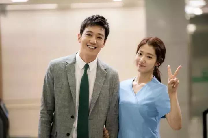 中韩vs韩国大赛,一场火药味十足的中韩对决