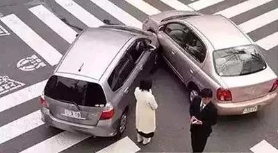 发生追尾怎么办,车祸防追尾注意事项及要点