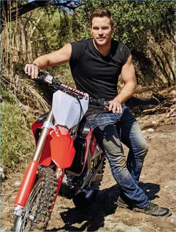 越穿越帅!这双王者之靴为何如此牛逼?