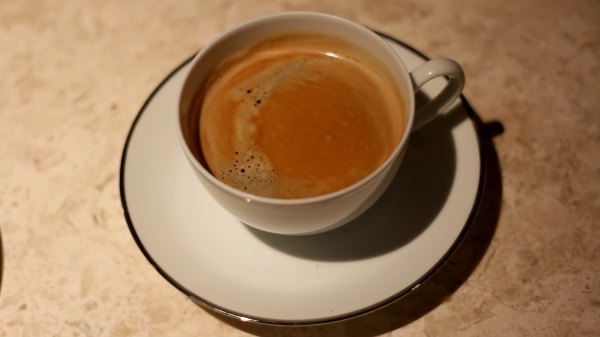 矗于湘江之畔，对望岳麓之巅，记长沙君悦酒店