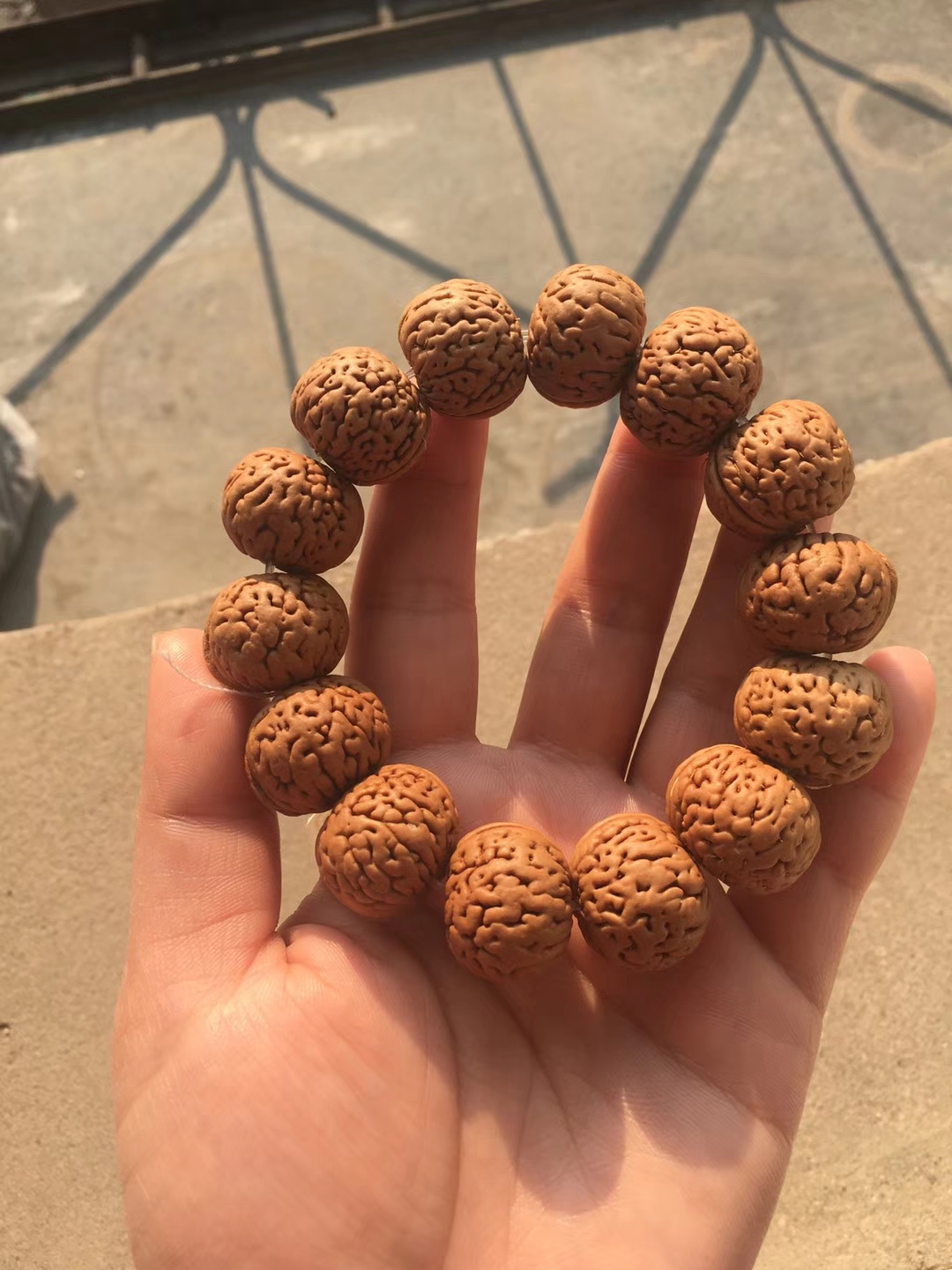 小籽桃核十八罗汉手串的价格,最便宜的桃核手串价格