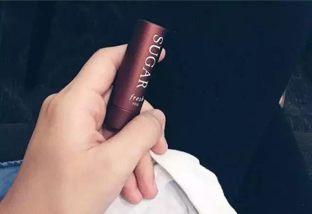 英国新晋准王妃的化妆台上，有哪些私房好物？