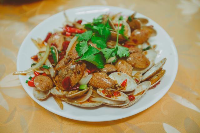 带上父母去看海完整视频,带你去三亚一起看海享受亲子时光