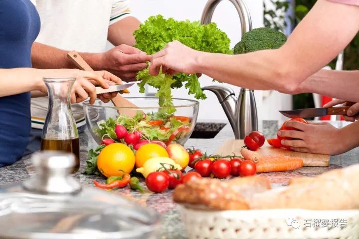 一天能赚5万元的兼职,一个月赚5千的兼职