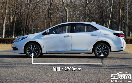 卡罗拉双擎天青石2019款试驾,家用车之最佳选择卡罗拉双擎