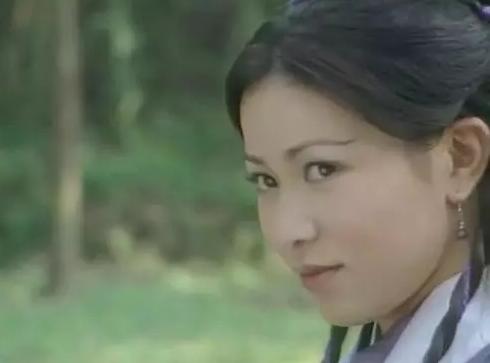 又双叒叕翻拍了!两位新晋小鲜肉你更看好谁?