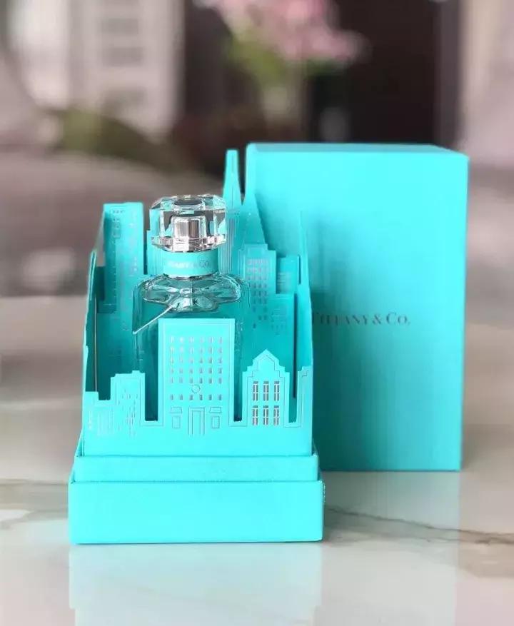 送礼什么礼物最走心,钱少送什么礼物最合适