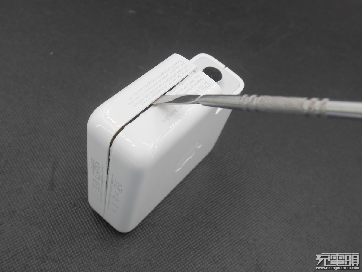 有没有仿的很真的苹果充电器,贫穷限制了我的想象力动画