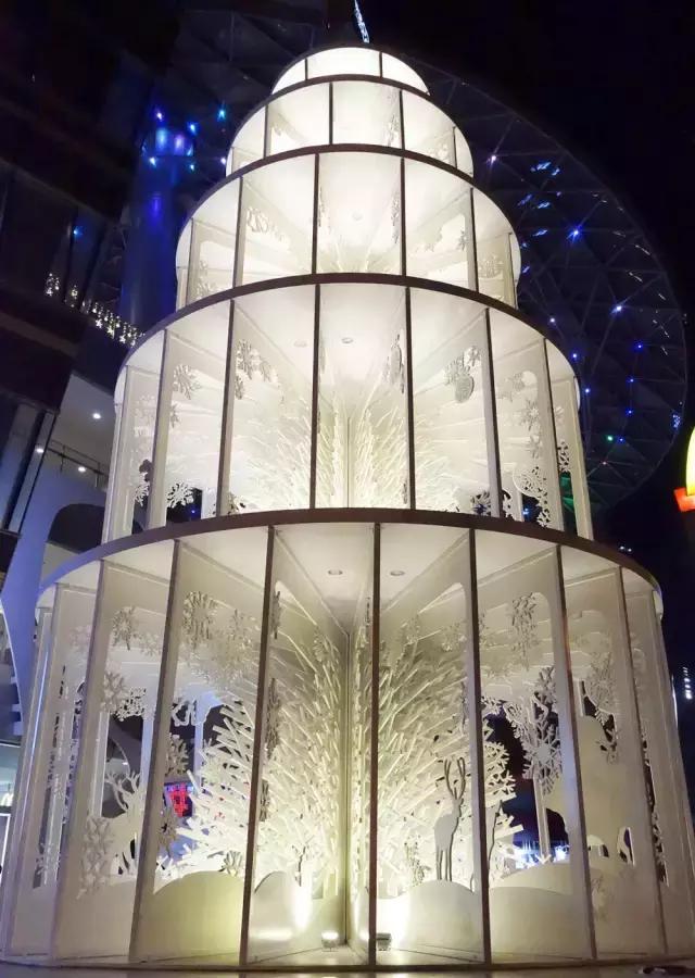 魔都今年的圣诞树，我们都帮你找来了！20颗圣诞树治愈这个冬季~