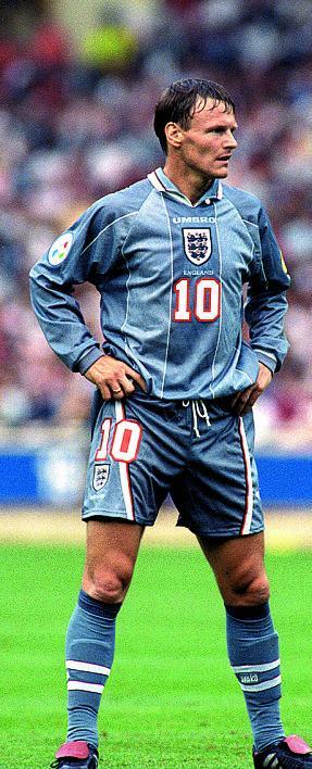 最尴尬的足球队服,足球历史上最奇葩的10款球衣