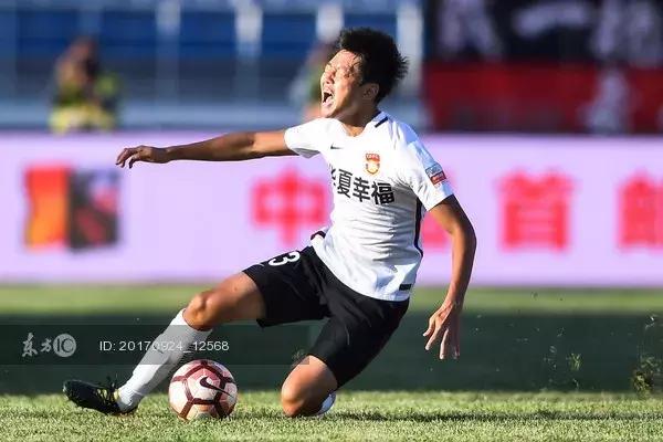 95后征战东亚杯！请踏实踢球，别再让中国足球没戏了