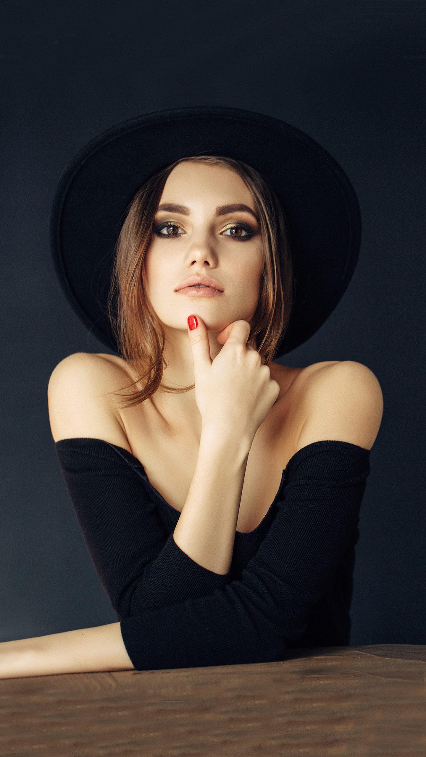 公司领导搞小团体孤立人怎么办,对于闲着偷懒的员工领导怎么办