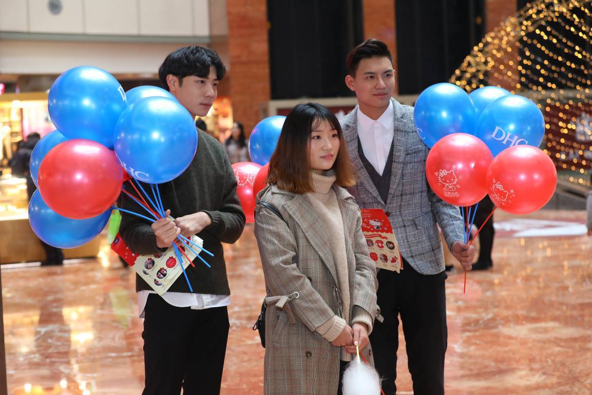 DHCHelloKitty少女心限定款带你体验冬日润养