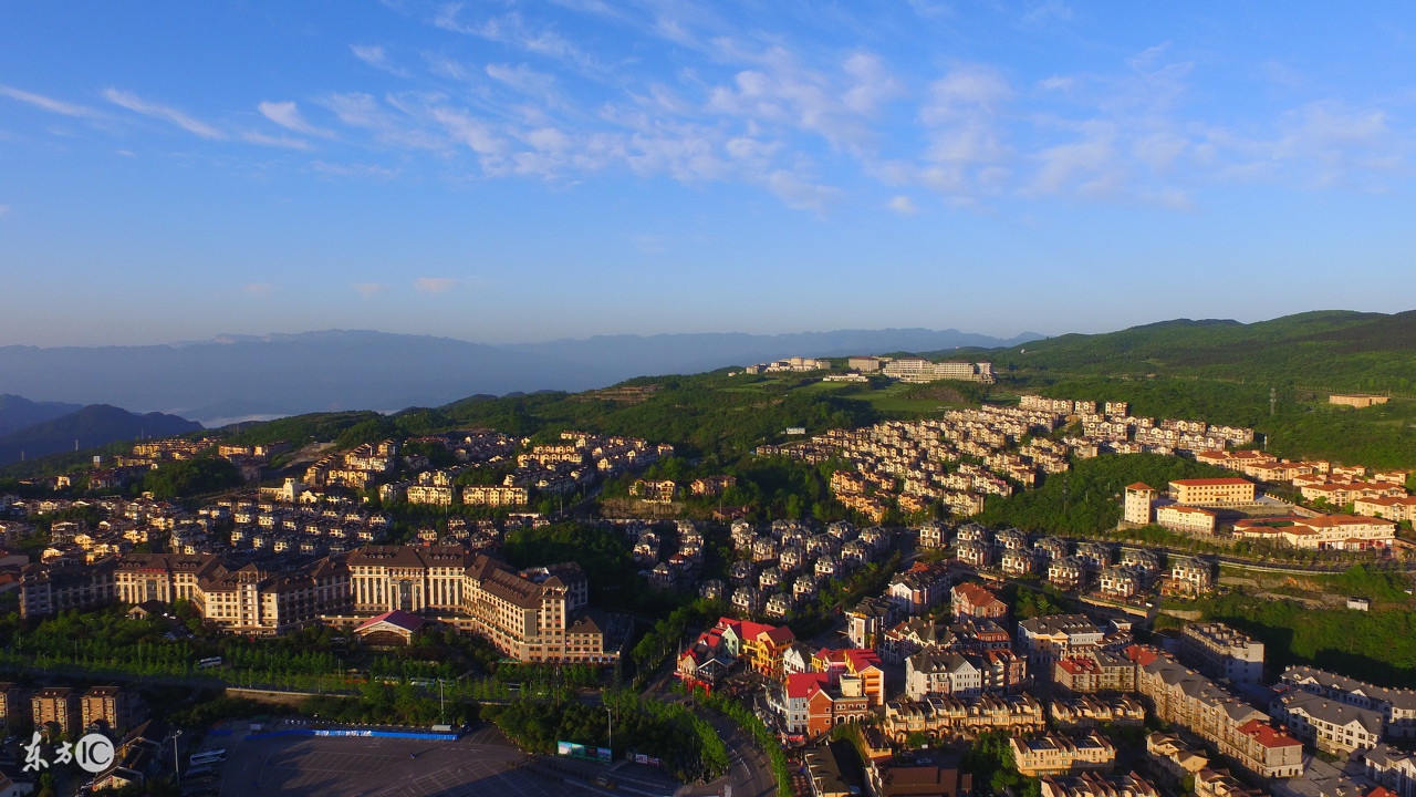 重庆雾都攻略,雾都重庆有多魔幻