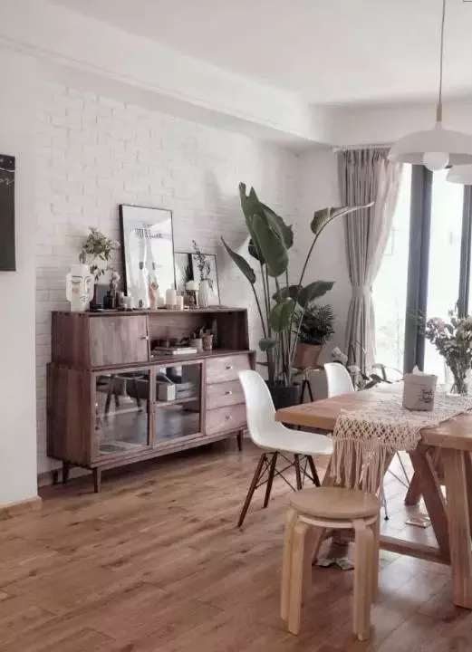 爱种花的姑娘,爱养花的女人都想把生活过的精致