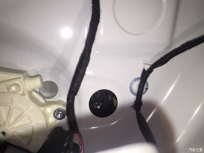 速腾车门合页异响,速腾车门玻璃异响怎么办求回答