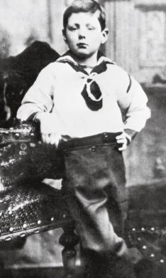 丘吉尔童年顽劣,丘吉尔小时候的事