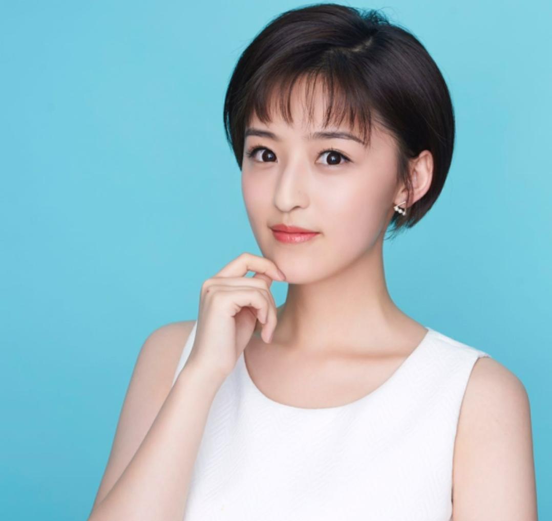 女足球主持,足球女主持谁好看