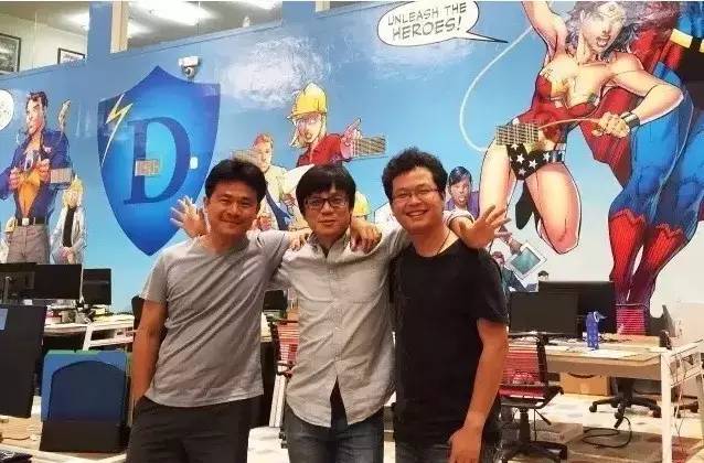 这个「密探」在硅谷和中国之间搭了座桥还是「全员供养」