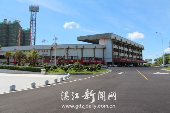 湛江体育中心全景,体育场馆智慧化设施