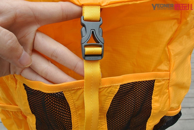 轻便大容量防水背包,northface帆布双肩背包