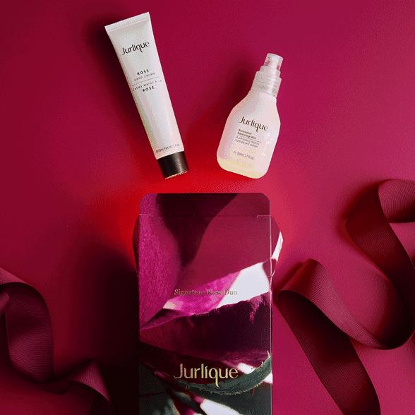 时髦潮女孩冬季穿搭攻略 (圣诞色彩搭配什么衣服)