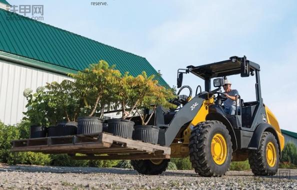 约翰迪尔紧凑型装载机,约翰迪尔装载机介绍视频