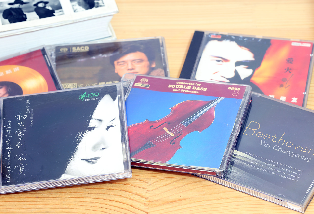 akg经典监听耳机k240,k240s耳机akg