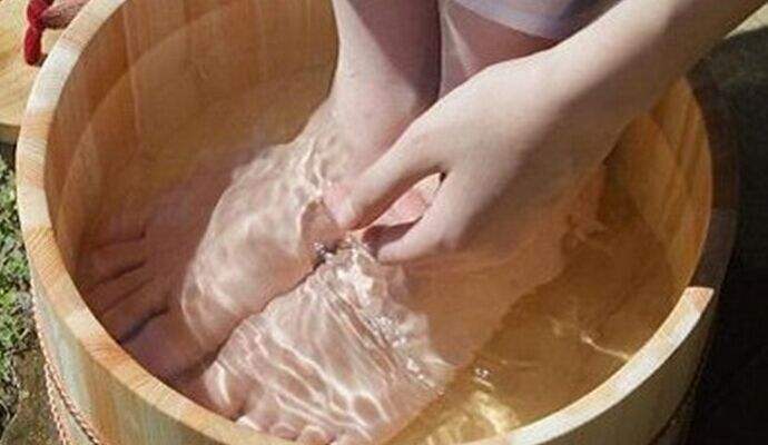 一招解决脾胃虚寒,手脚冰凉养好脾胃气血