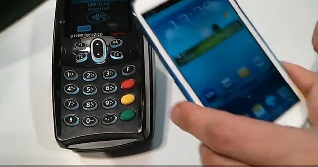 日本人都还在用翻盖手机,日本为什么还用翻盖手机