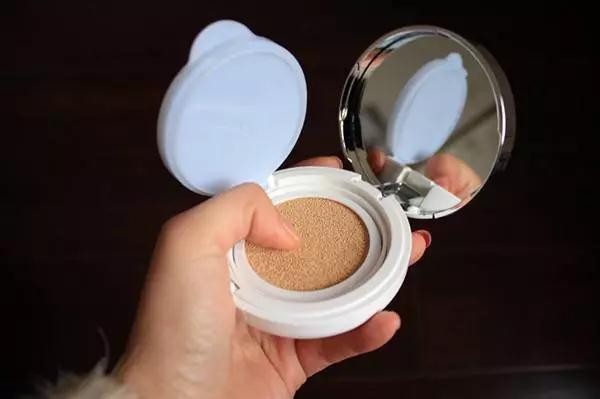 一路开挂底妆全线测评全是大实话,值得买的第一瓶大牌粉底液