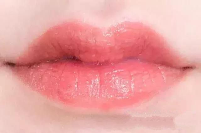 50元买个香奈儿,一万块钱香奈儿能买到啥