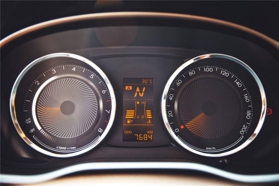 雪佛兰赛欧新款和老款对比,雪佛兰赛欧和别克赛欧有什么区别