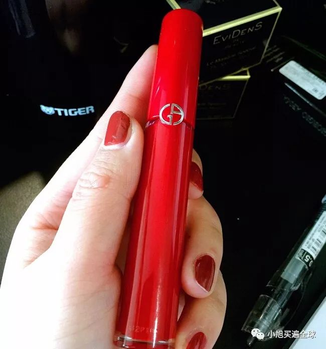 阿玛尼400唇釉的正确涂法,阿玛尼红管唇釉400试色黑黄皮试色