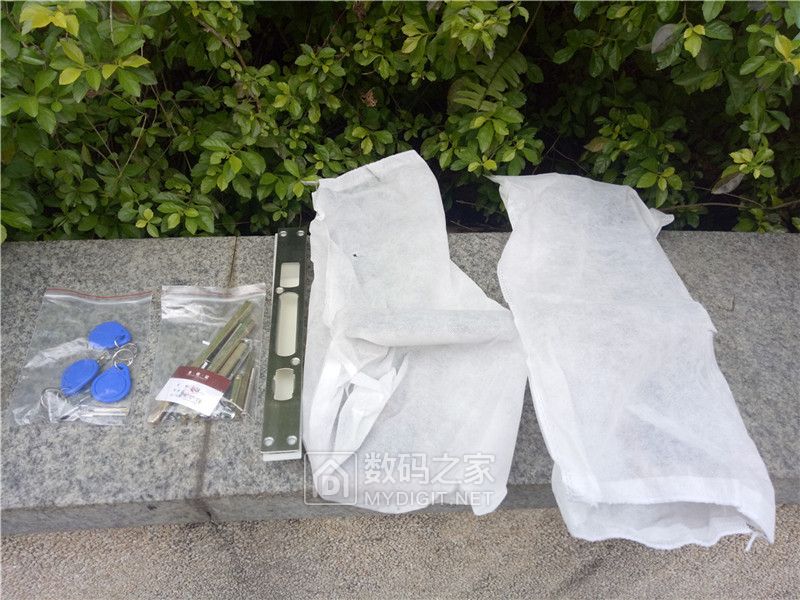 智能门锁容易被小偷无痕打开吗,智能门锁拆解图解