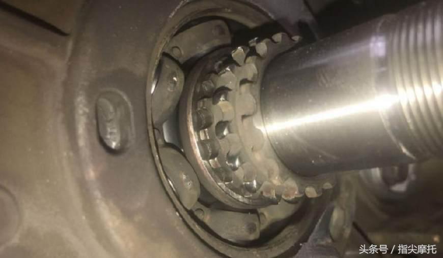 摩托车拉缸了跟机油有关系吗,拉缸摩托车有必要修吗